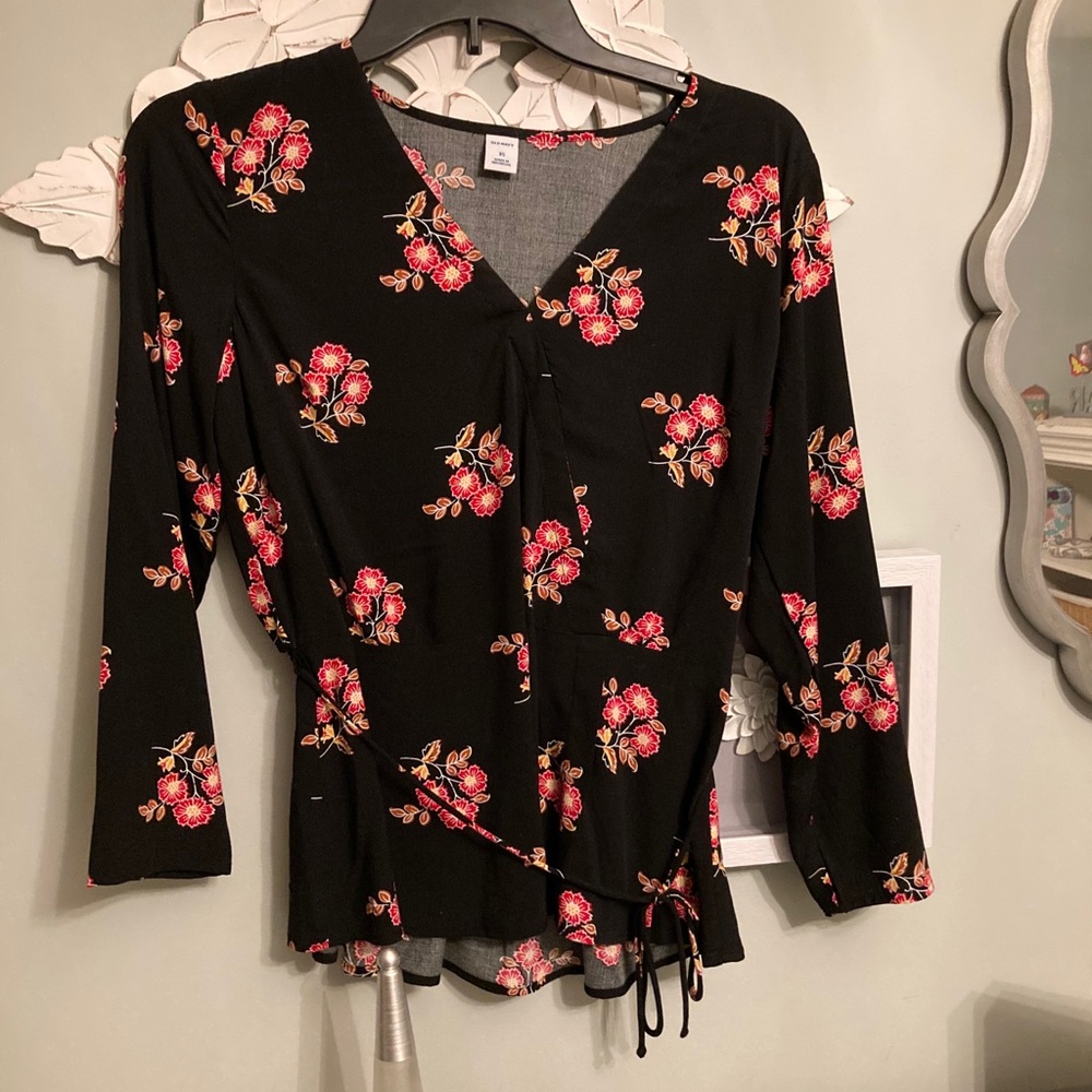V-neck top